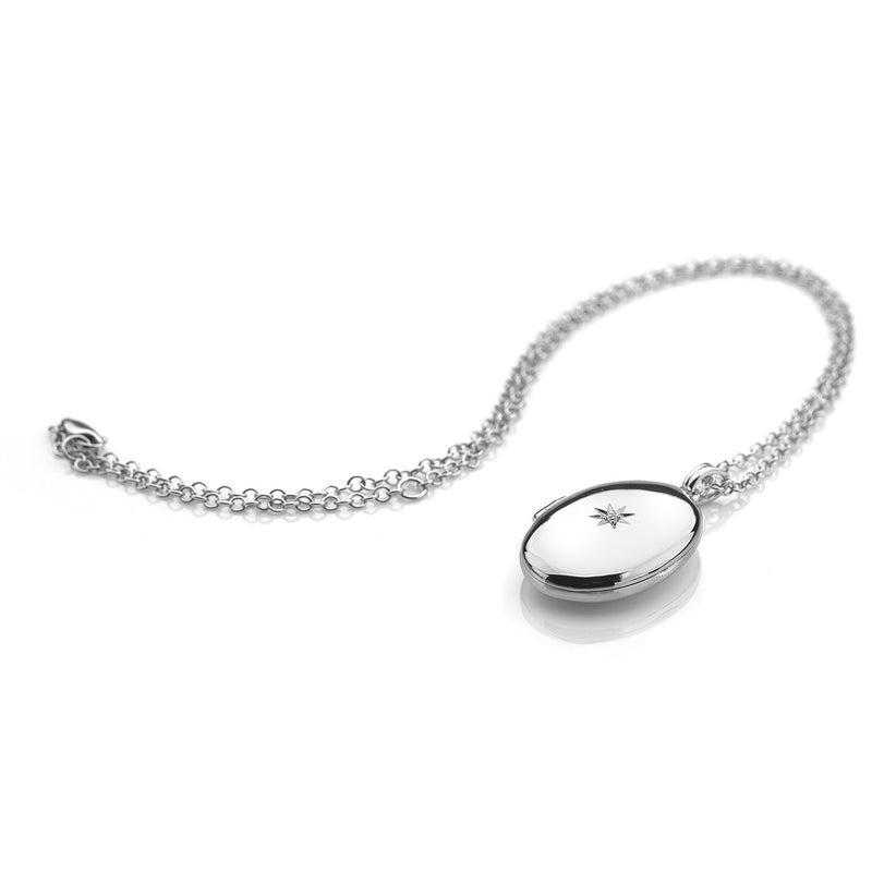 Hot Diamonds Sterling Silver Romantic Oval Locket Necklace DP143
