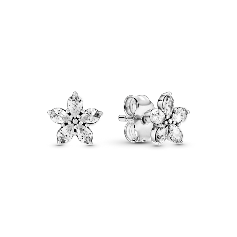 TIMELESS STAR STUD EARRINGS